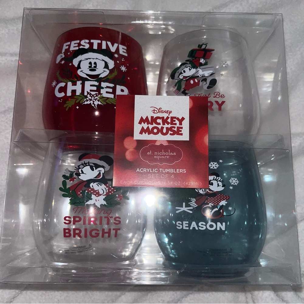 Disney Mickey Minnie Christmas plastic glasses cups set 4 acrylic tumblers